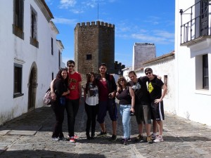 El grupo en Monsaraz (Alentejo, Portugal)